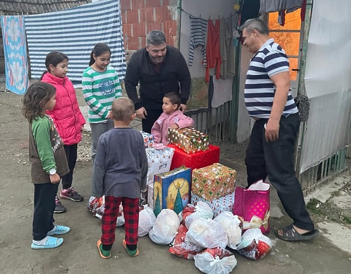 Ajutor familii în dificultate